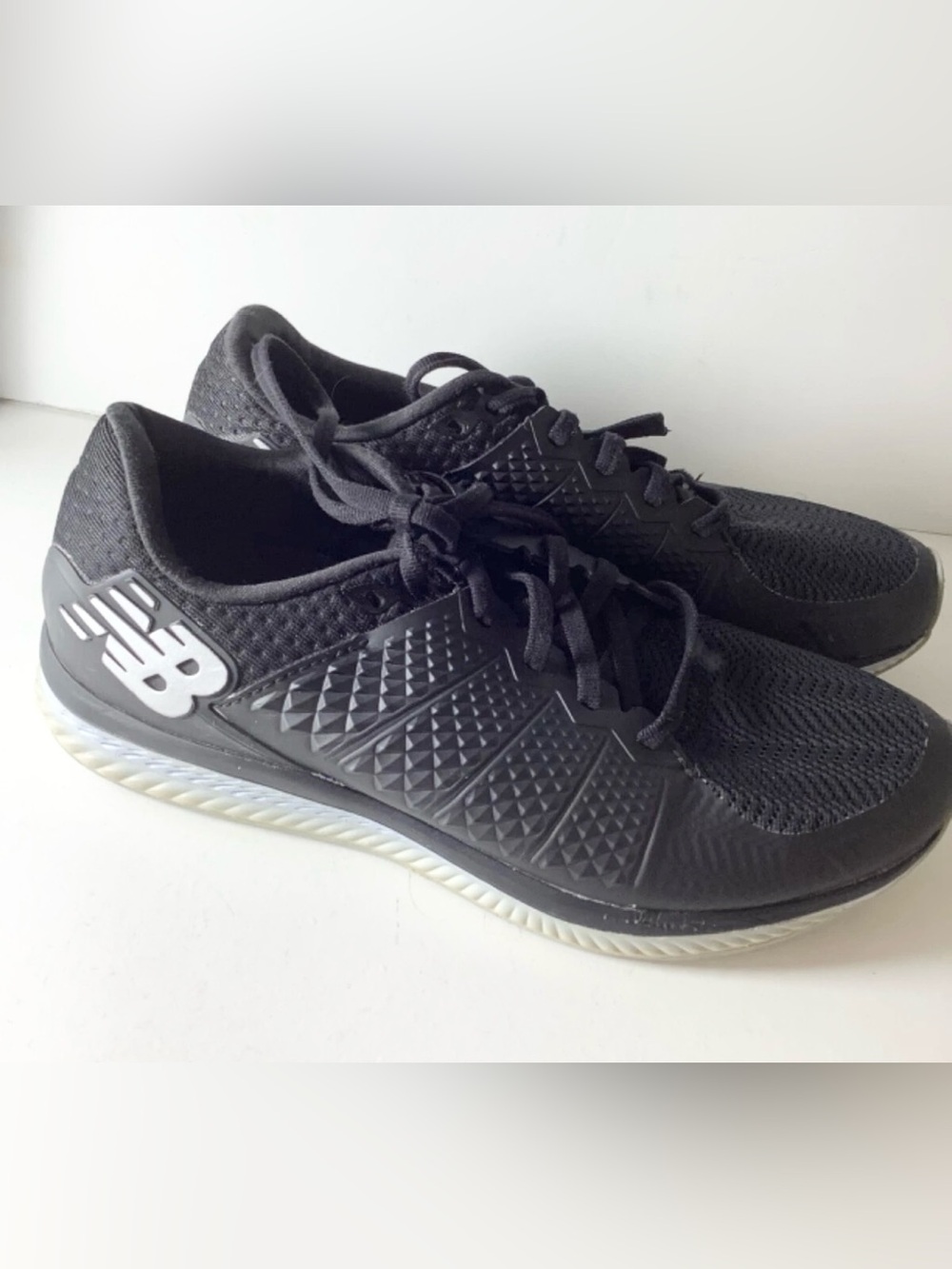 New Balance Fuel Cell Coast Athletic Shoe Womens Size 7.5 B Black Silver WFLCLBK